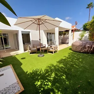  Villa De Diseno Hidromasajes Terraza Y Piscina. Spain
